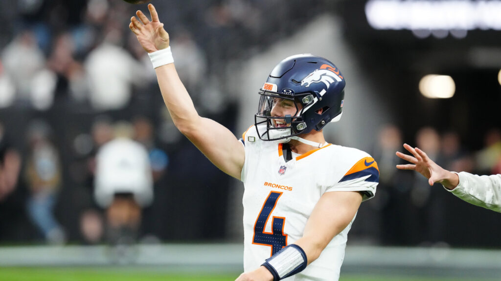 Raiders quarterback search now includes 2021 draft bust