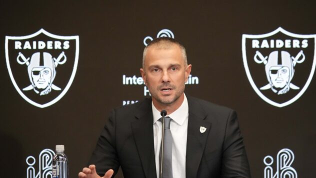 Raiders shake up front office with surprising move