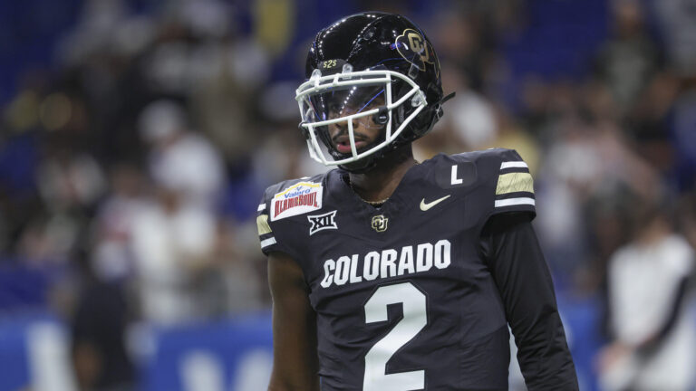 Raiders trade up to land franchise quarterback in recent mock draft