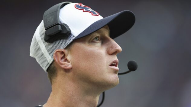 Report: Dolphins hiring former Texans OC Bobby Slowik as assistant