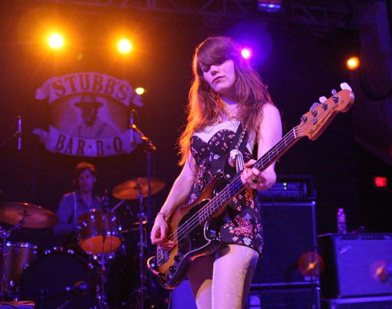 Rilo Kiley Add Reunion Tour Dates, Announce Greatest-Hits Album