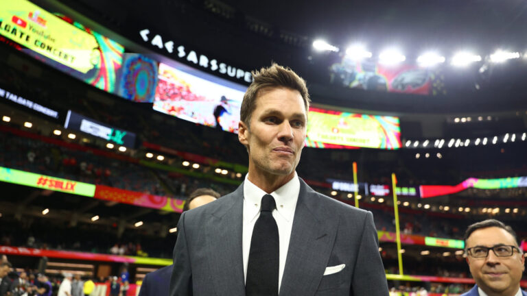 Rumors of Tom Brady actively trying to recruit Matthew Stafford to Raiders dismissed