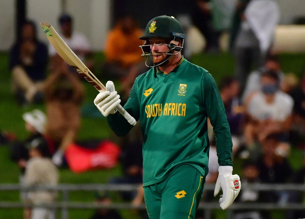 South Africa bat with Klaasen, de Zorzi back in virtual knockout