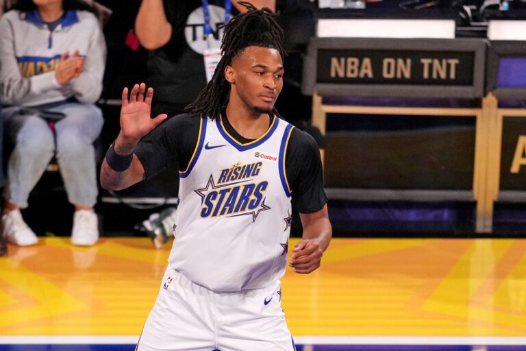 Stephon Castle wins Rising Stars MVP, advances to All-Star game