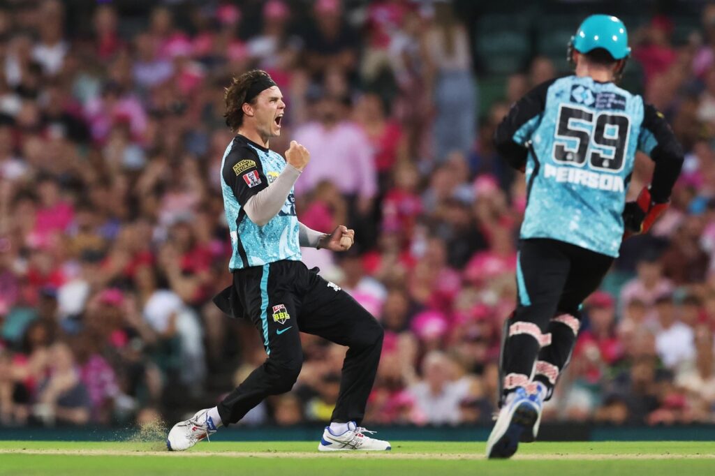 Swepson moves to Melbourne Stars on deadline day