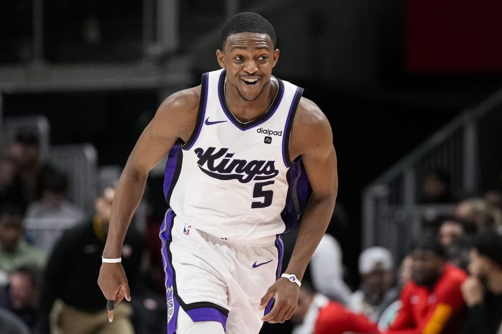 The Spurs’ trade for De’Aaron Fox is better than anyone could have imagined