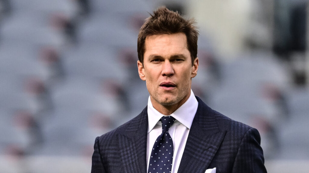 Tom Brady ramps up Raiders’ pursuit of Matthew Stafford