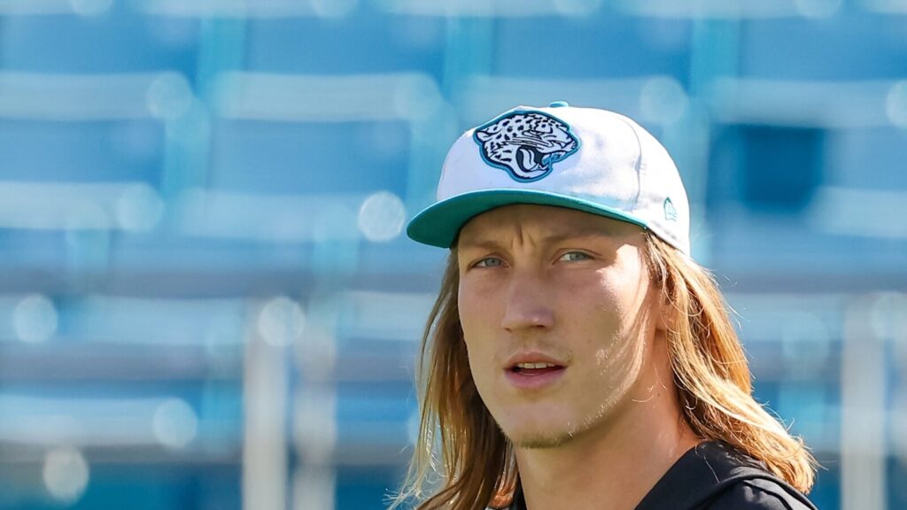 Trevor Lawrence names ‘one of the smoothest guys’ he’s played with, he’s ‘ridiculous’ 