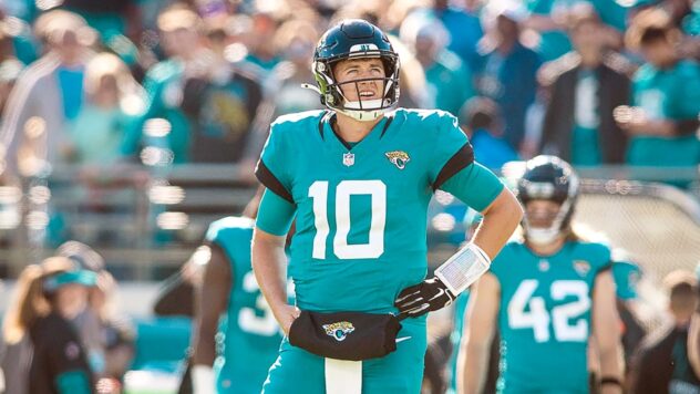 49ers sign Mac Jones for Brock Purdy talks after 'ruthless' lesson from Trent Williams