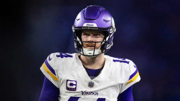 Analyst warns teams about giving Sam Darnold a massive contract