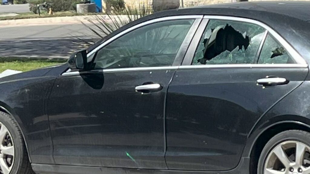 At least 12 vehicles burglarized or damaged at Alamo Heights apartment complex, SAPD says
