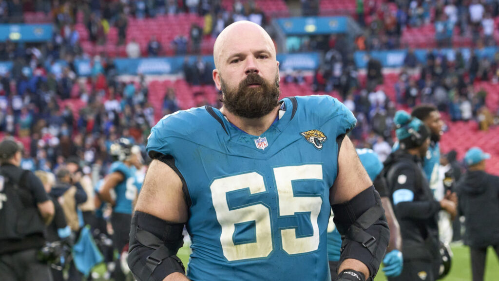 C Mitch Morse Retires