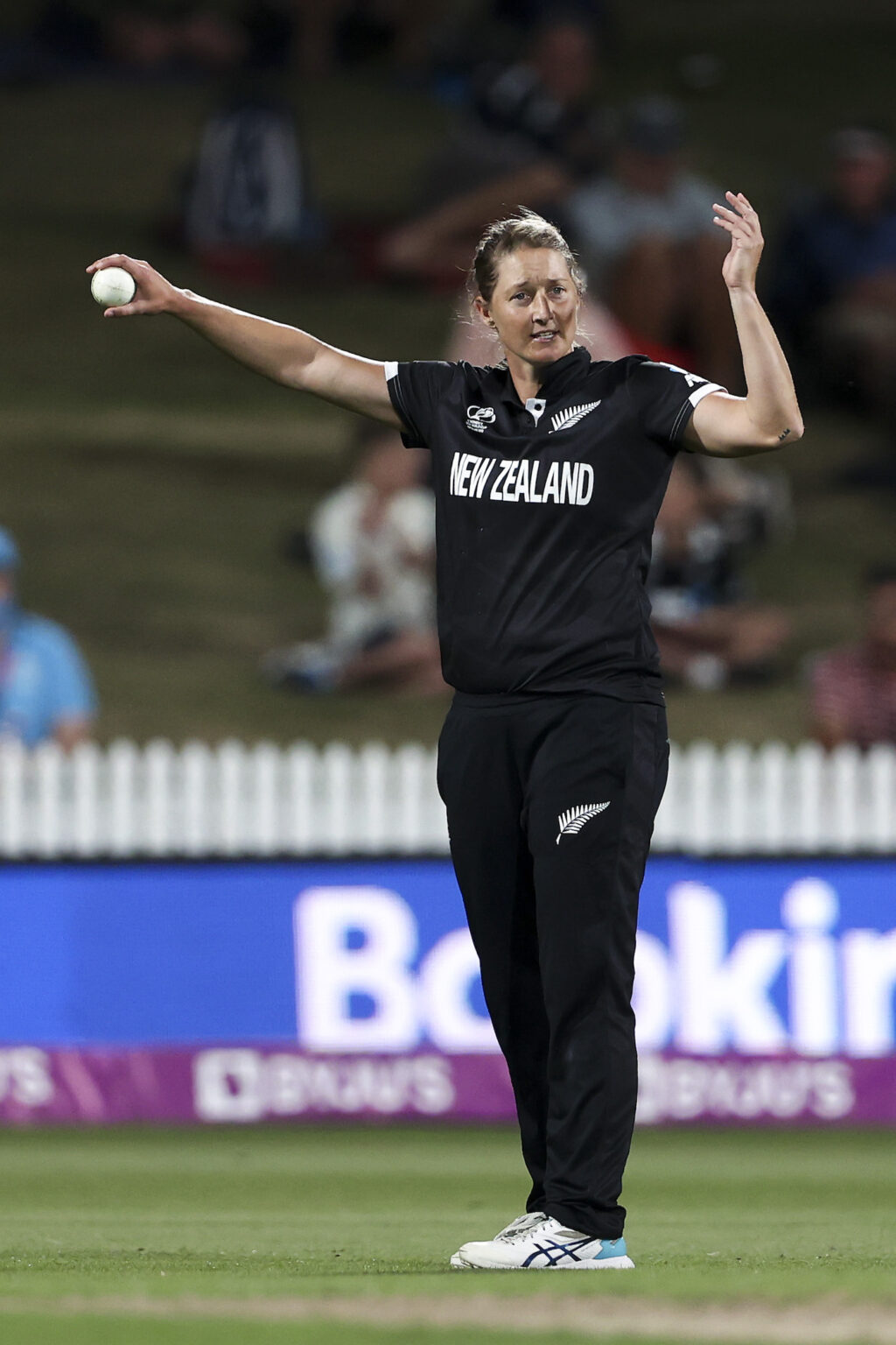 Devine, Amelia, Tahuhu return to New Zealand squad for Australia T20Is