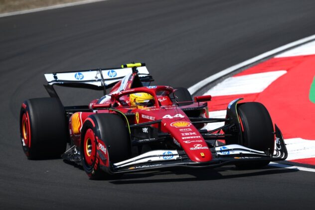 F1 Chinese GP: Hamilton beats Verstappen by 0.018s for sprint pole