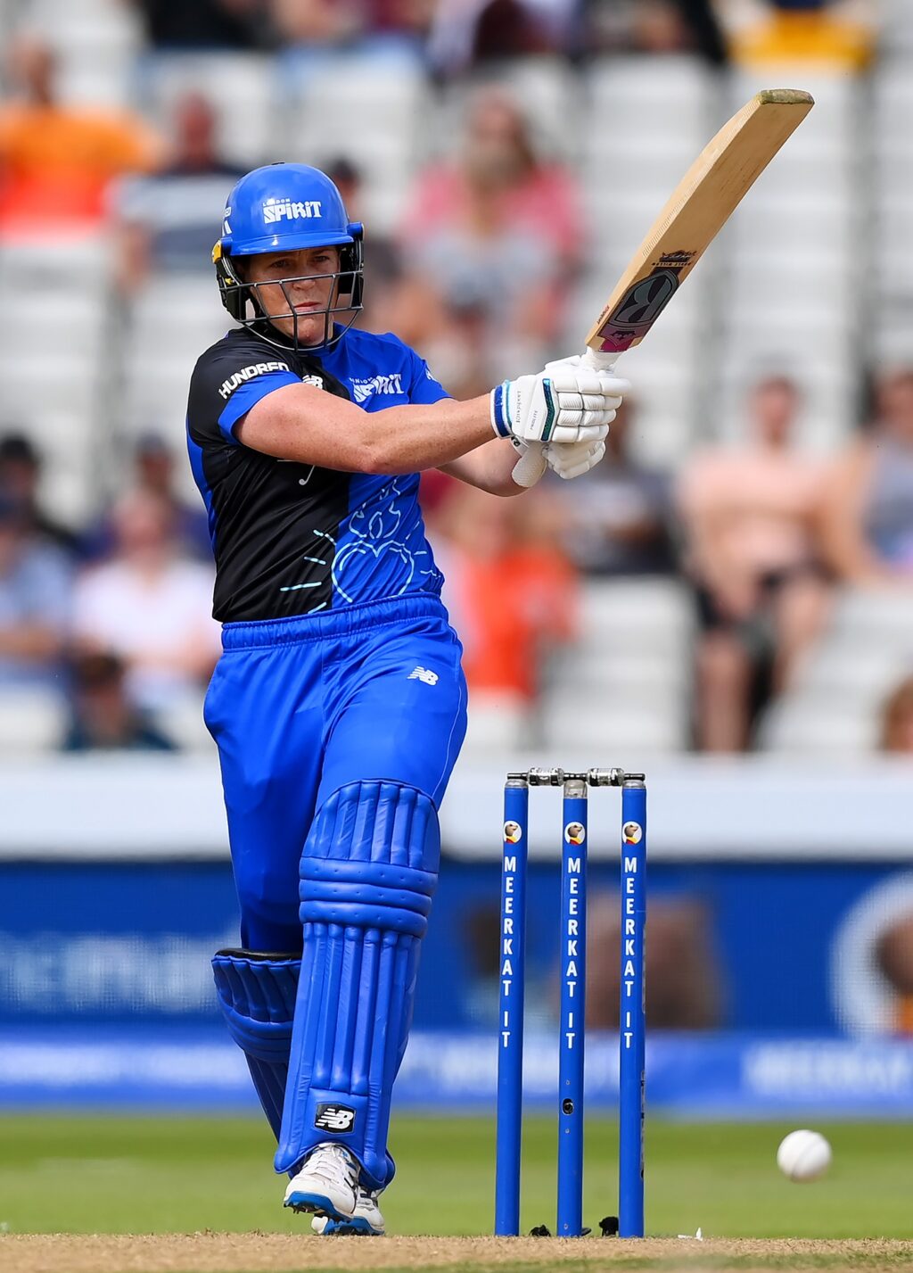 Grace Harris joins Surrey Women for Vitality Blast