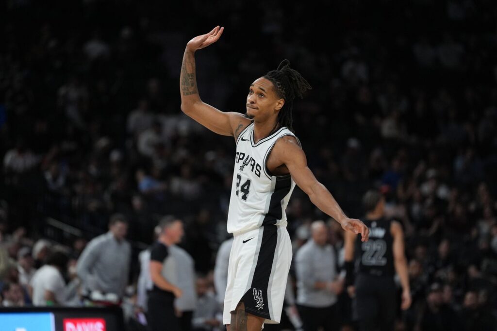Highlights: Devin Vassell scorches the nets in Spurs win over the Nets