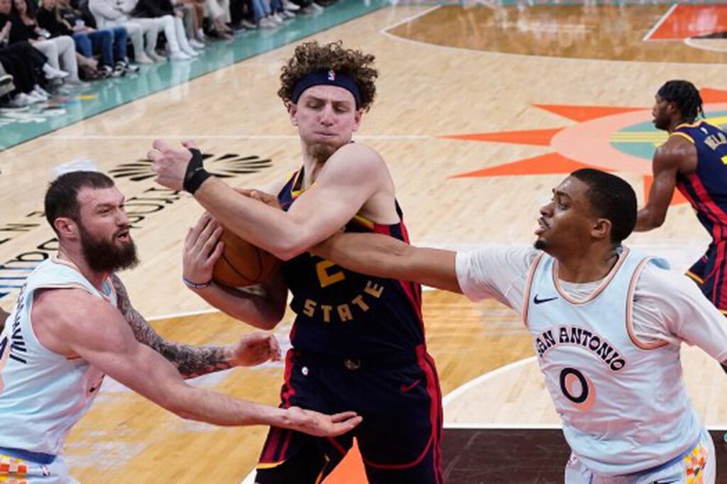 Highlights: Johnson and Mamukelashvili are lone bright spots in blowout loss to Warriors