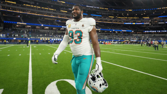 Los Angeles Chargers Top 3 Must-Have Free Agents Remain Available