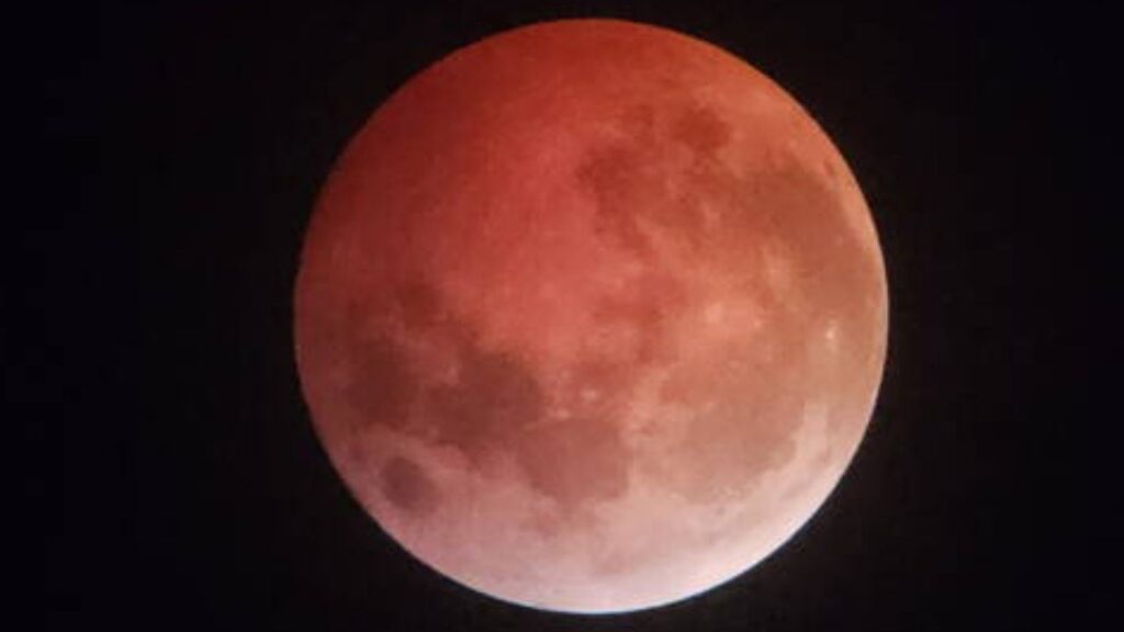 LUNAR ECLIPSE: Viewers share blood moon pics on KSAT Connect