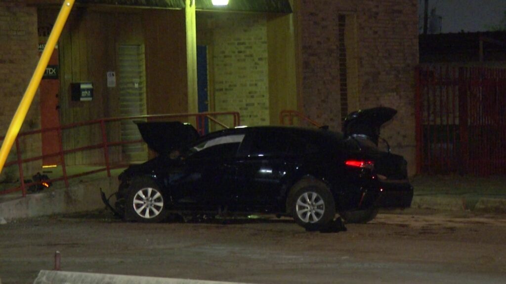 Man arrested, charged with intoxication assault after crashing vehicle into concrete ramp, SAPD says