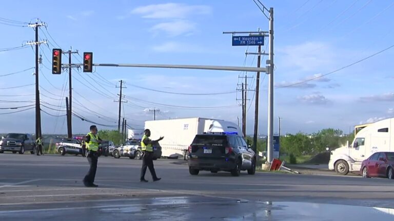 Moped driver hospitalized after crash with 18-wheeler on East Side, SAPD says