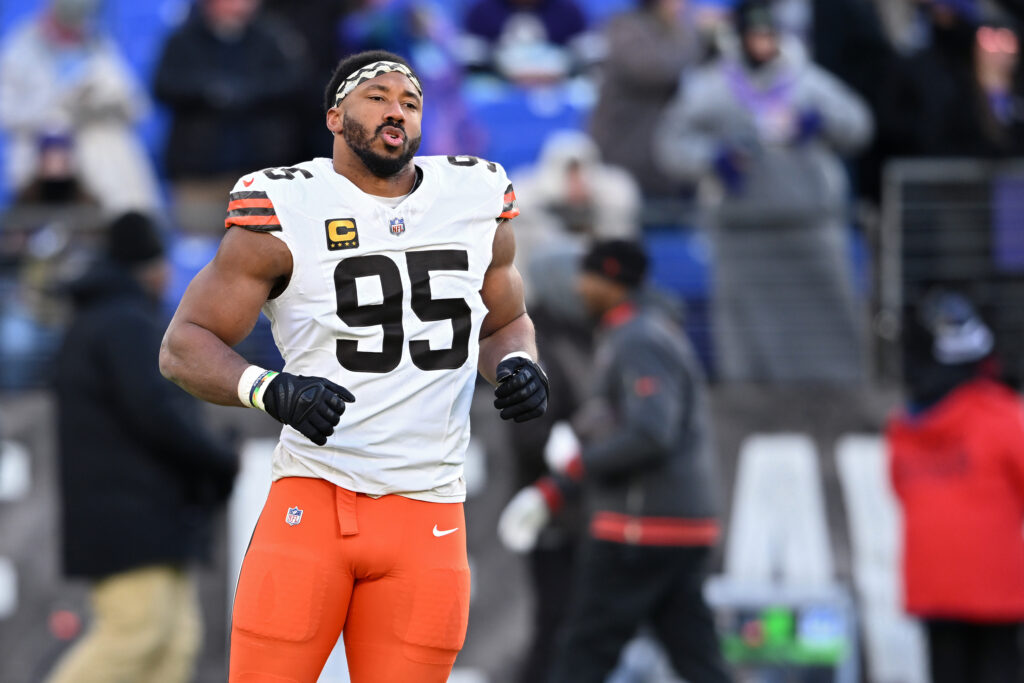 Myles Garrett inks record-breaking contract to end Browns saga