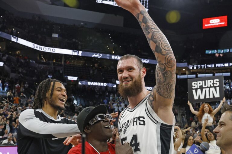 Open Thread: Mamukelashvili has a career night