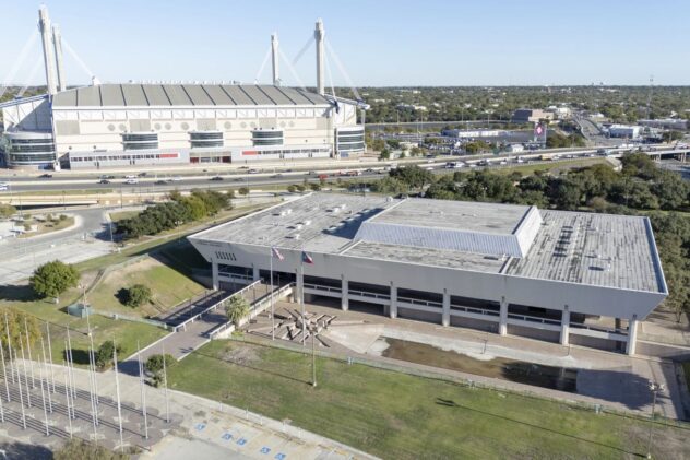 Open Thread: Reports from town hall meetings regarding future Spurs arena