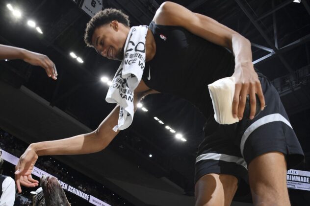 Open Thread: Spurs announce partnership with Petmeds