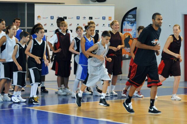 Open Thread: Spurs Spring Break basketball camps for your young baller