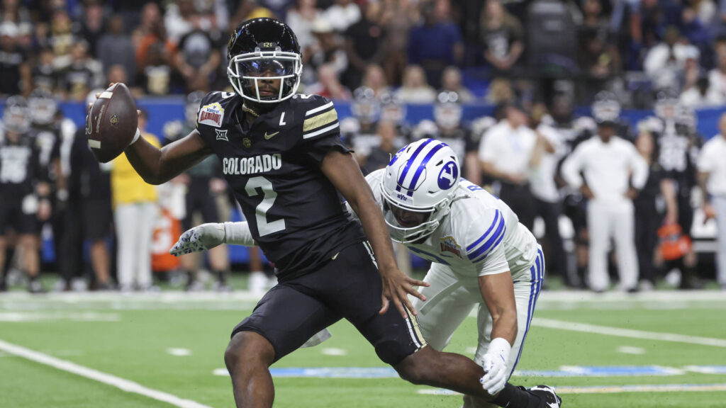 Potential quarterback draftees for Raiders come with red flags