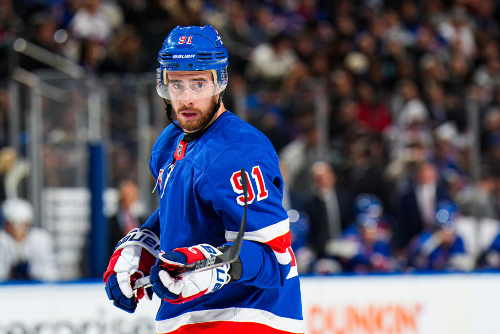 Rangers holding Reilly Smith out vs. Predators with another trade likely coming