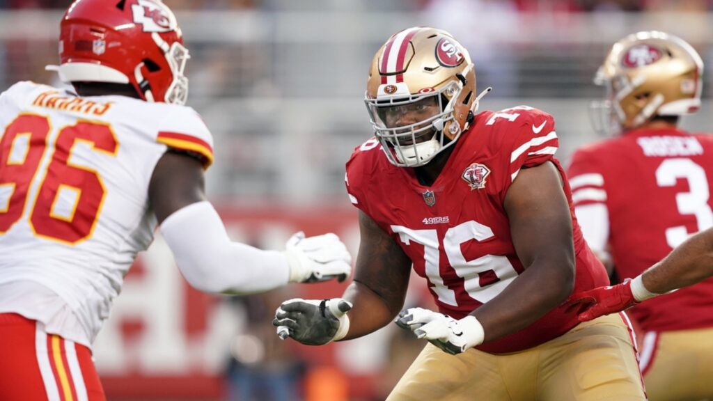 Reports: Chiefs agree to deals with OT Jaylon Moore, RB Elijah Mitchell