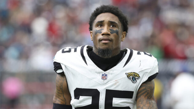 Texans agree to a one-year deal with veteran journeyman CB