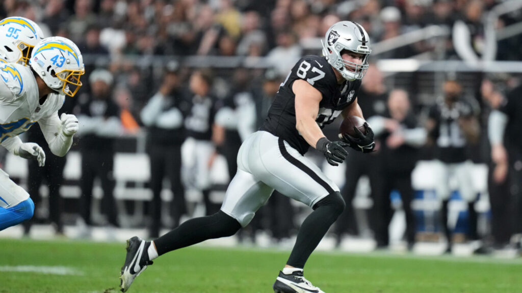 The Los Angeles Rams should swing a trade for former elite draft prospect to add a young playmaker around Matthew Stafford