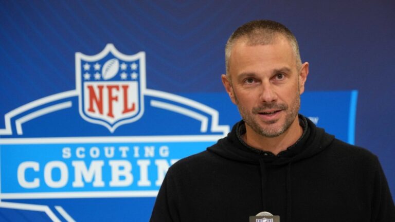 Three offensive weapons that the Las Vegas Raiders should target in free agency to put around Geno Smith
