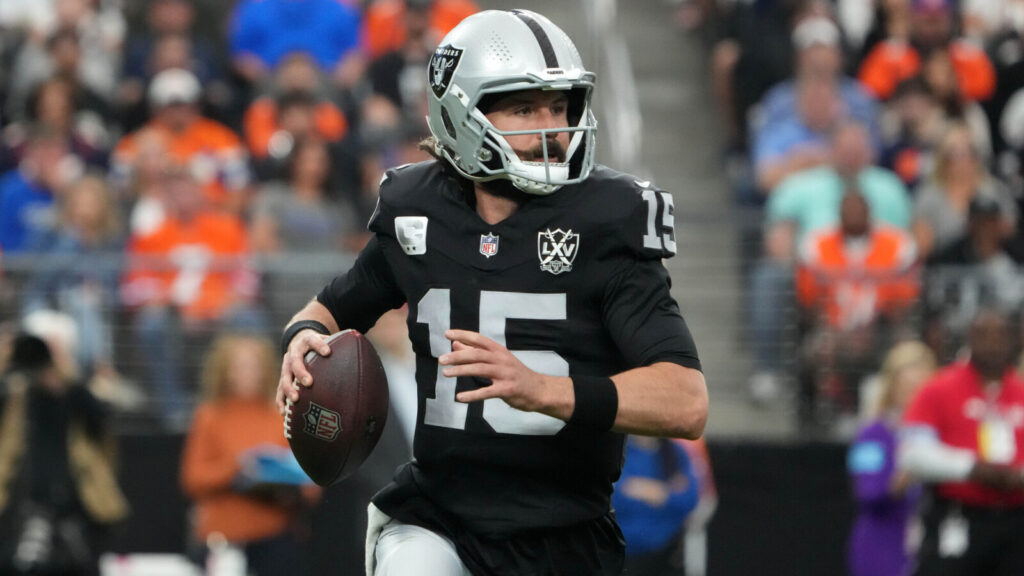 Two former Raiders find new homes in free agency