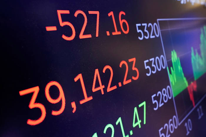 Asian markets are mostly higher as Wall Street is stuck in trade war doldrums