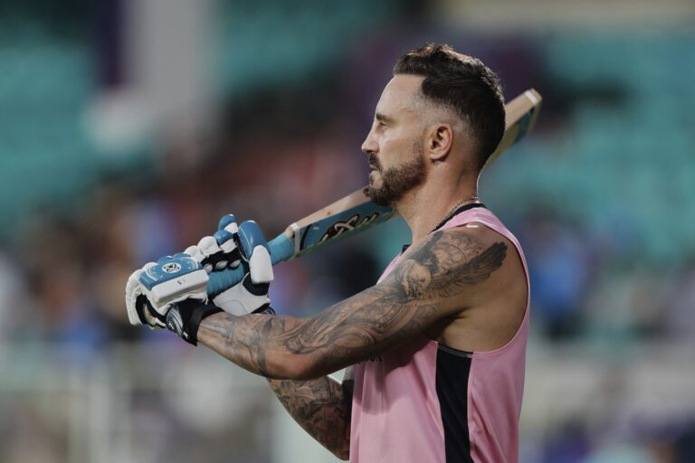 Axar hopes to have du Plessis back for DC's next game