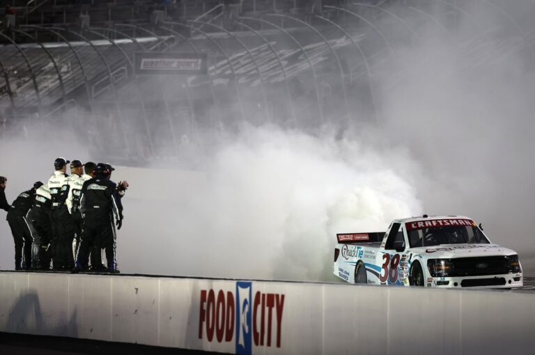 Chandler Smith holds off Kyle Larson to win NASCAR Trucks at Bristol