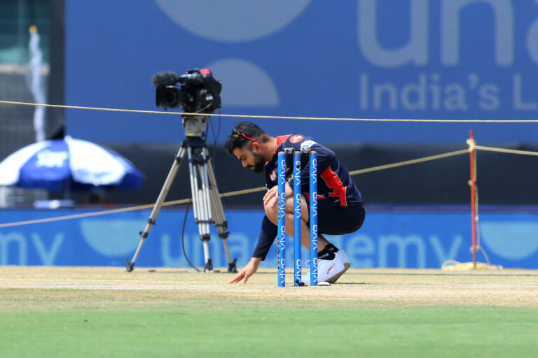 Chopra: 'Home teams should demand the surface, and they should get it' in IPL