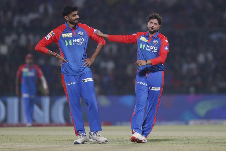 Did Axar get his choice of bowlers at the death wrong?