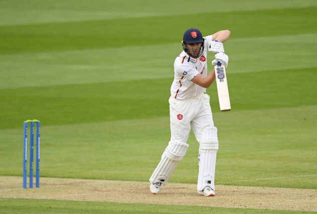Essex content as season opener turns into snooze cruise
