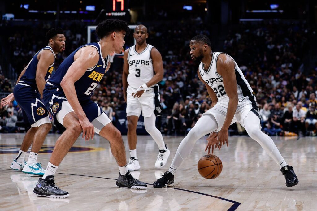 Highlights: Late season Spurs feel the need for speed in win over the Nuggets