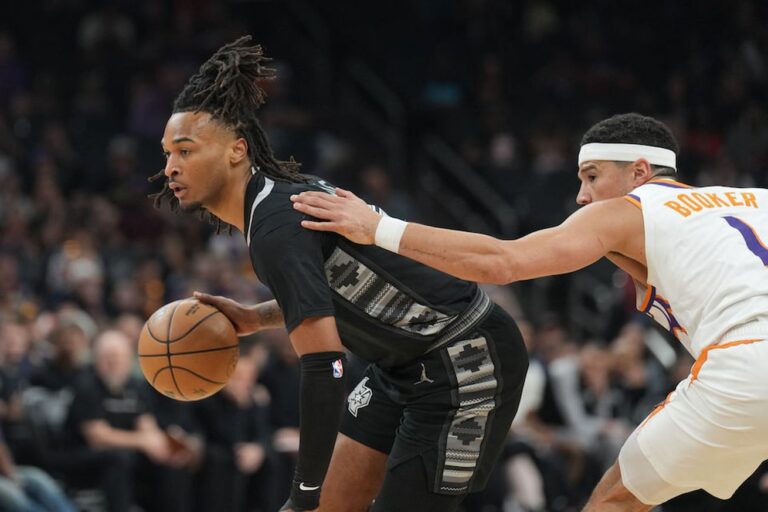 Highlights: Spurs get unique production from their bench vs Suns in final road game of the season