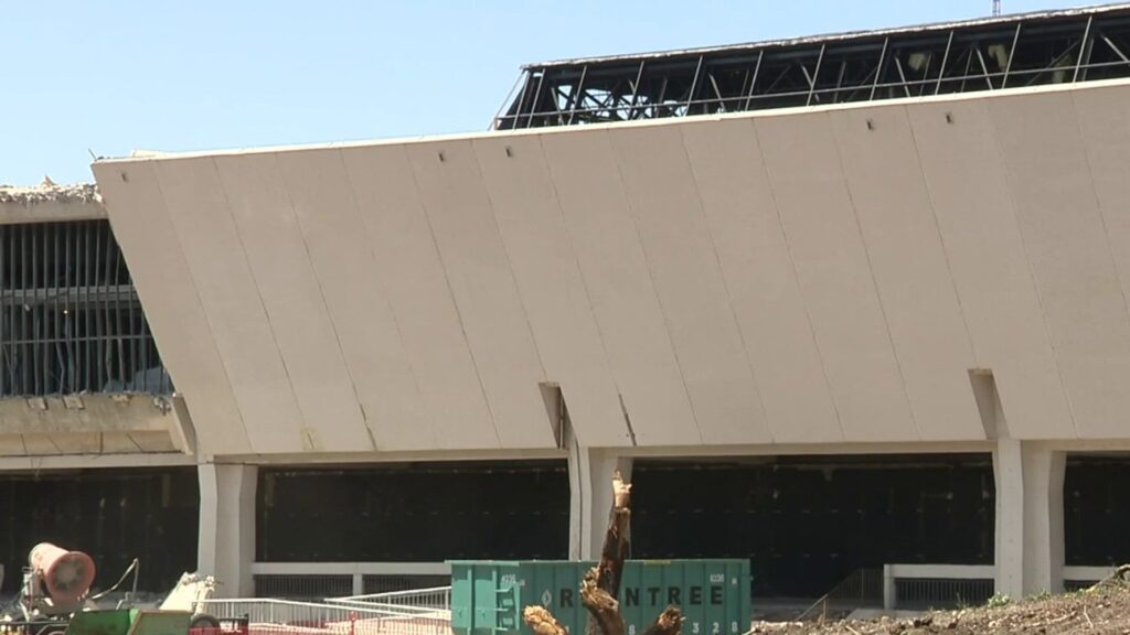 Institute of Texan Cultures demolition underway despite San Antonio Conservation Society lawsuit