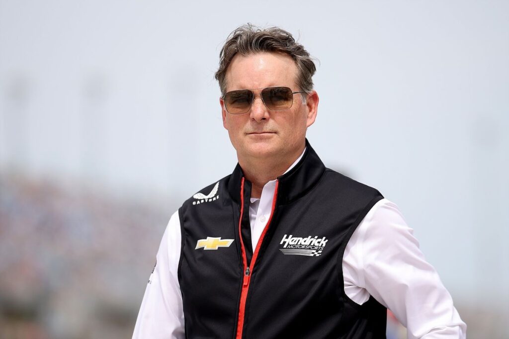 Jeff Gordon shares how Dr. Petty helped him in his NASCAR career