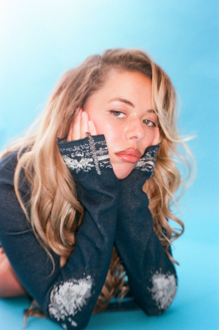 Listen to Nilüfer Yanya’s New Song “Cold Heart”
