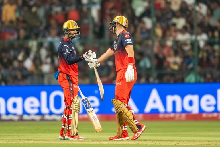 Livingstone fifty, cameos from Jitesh and David propel RCB despite Siraj three-for