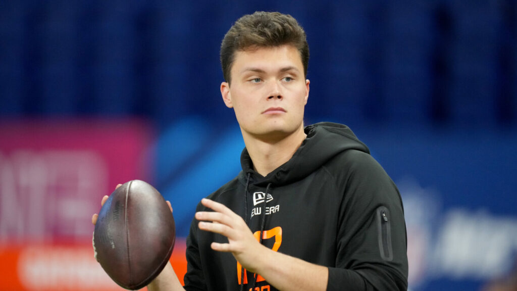 Los Angeles Rams Insider Names QB Of The Future In New Mock Draft